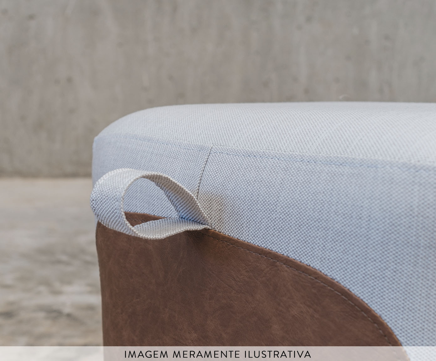 Puff Duo de Couro Sint&eacute;tico Off-White e Caramelo - image 1