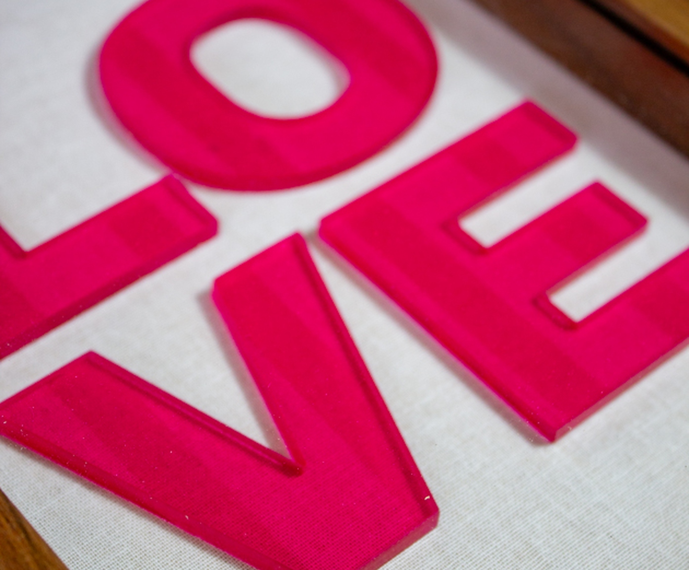 Quadro Decorativo "Love" - image 1