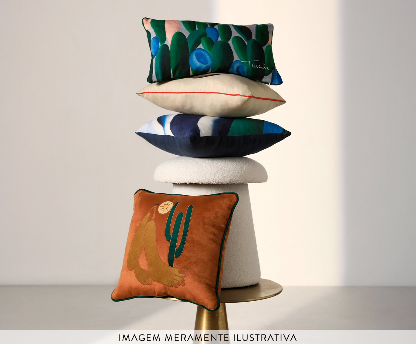 Capa de Almofada Estampada Manac&aacute; de Tarsila do Amaral - image 1