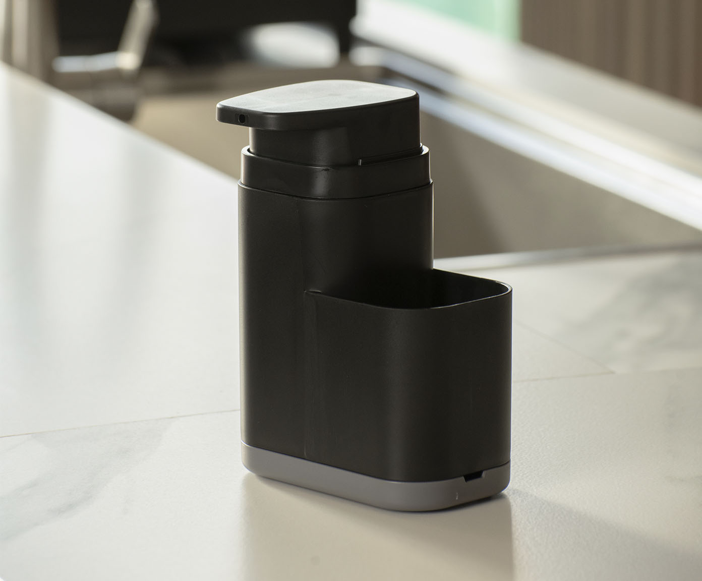 Dispenser Compacto de Detergente Liv FechadoPreto - image 1