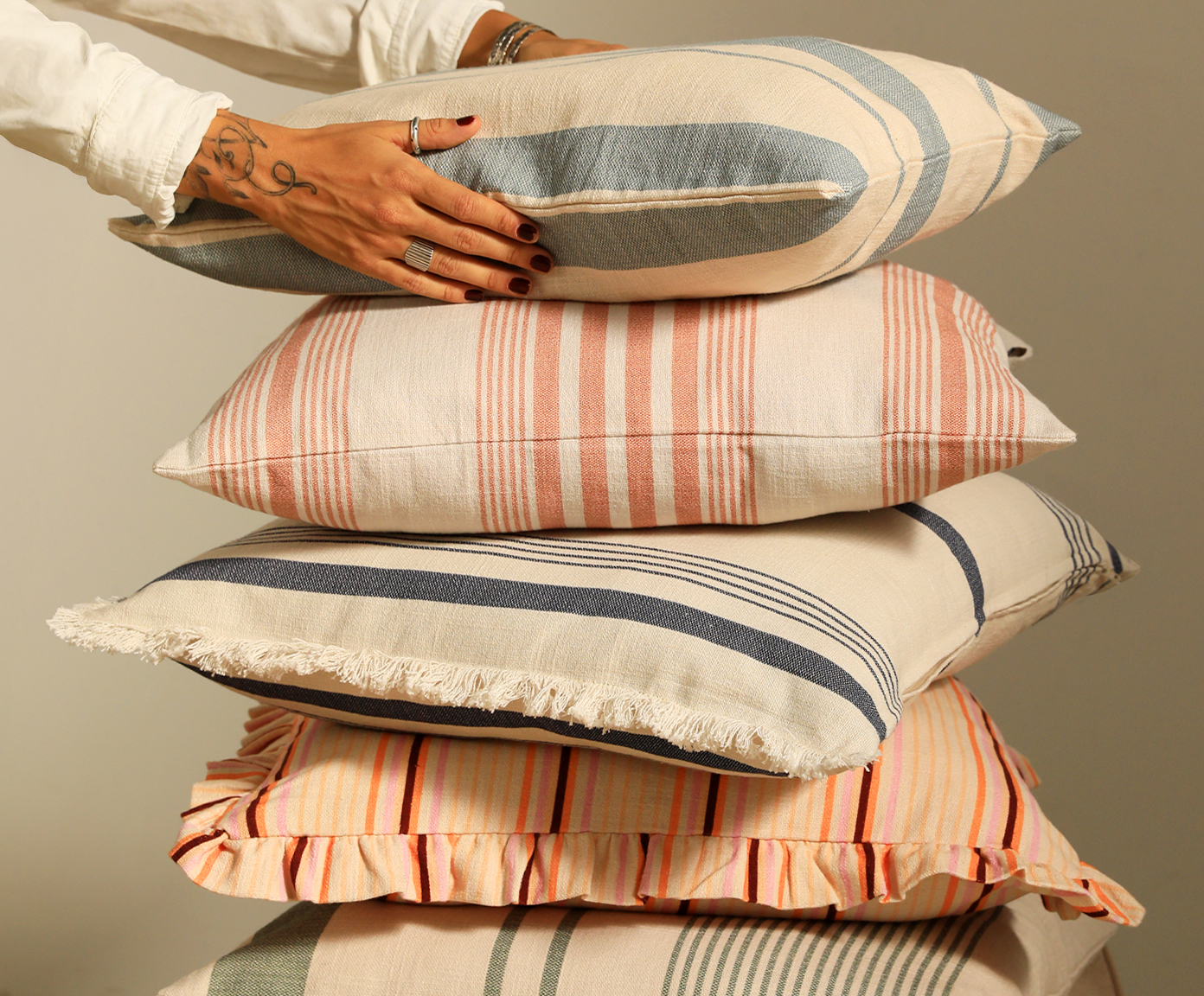 Capa de Almofada Avani Off-White e Azul image number 3