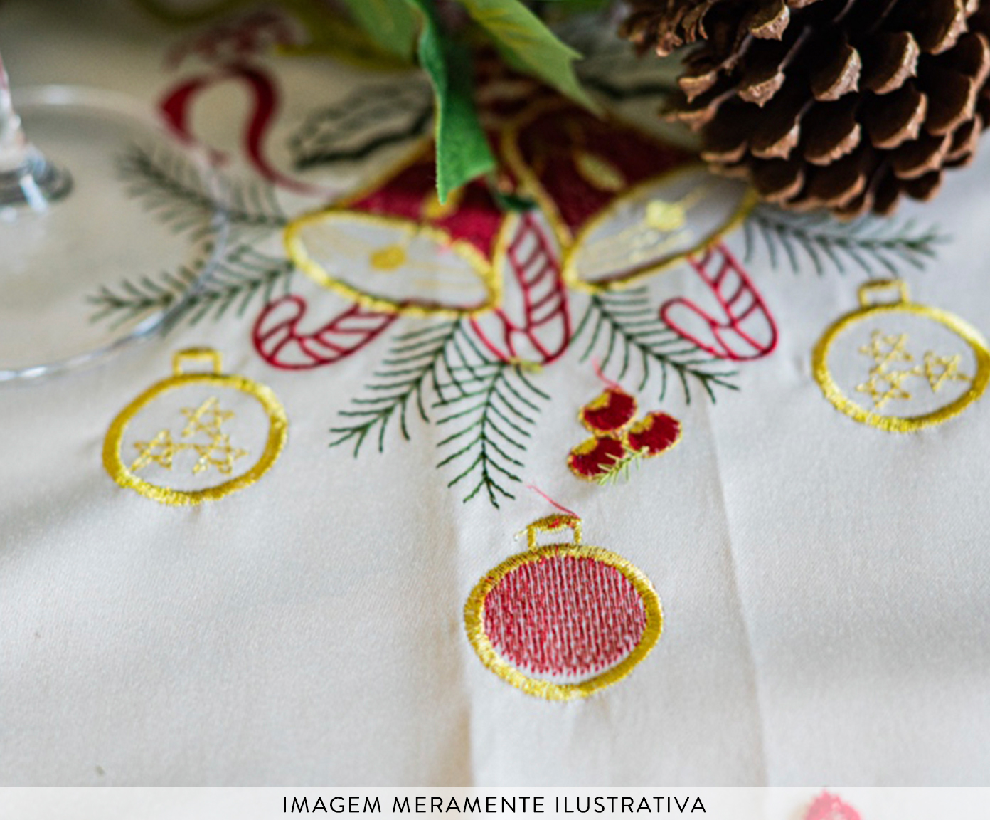 Caminho de Mesa Natal Vermelho - image 1