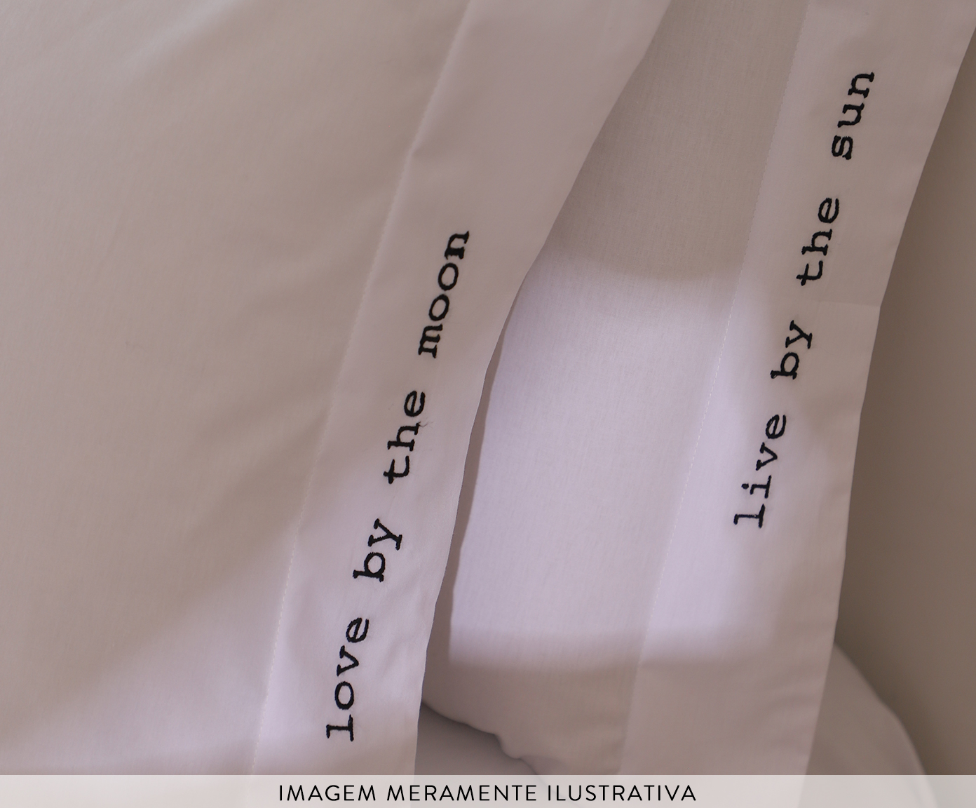 Fronha Bordada "Live By The Sun" Branca e Preta 200 Fios - image 1
