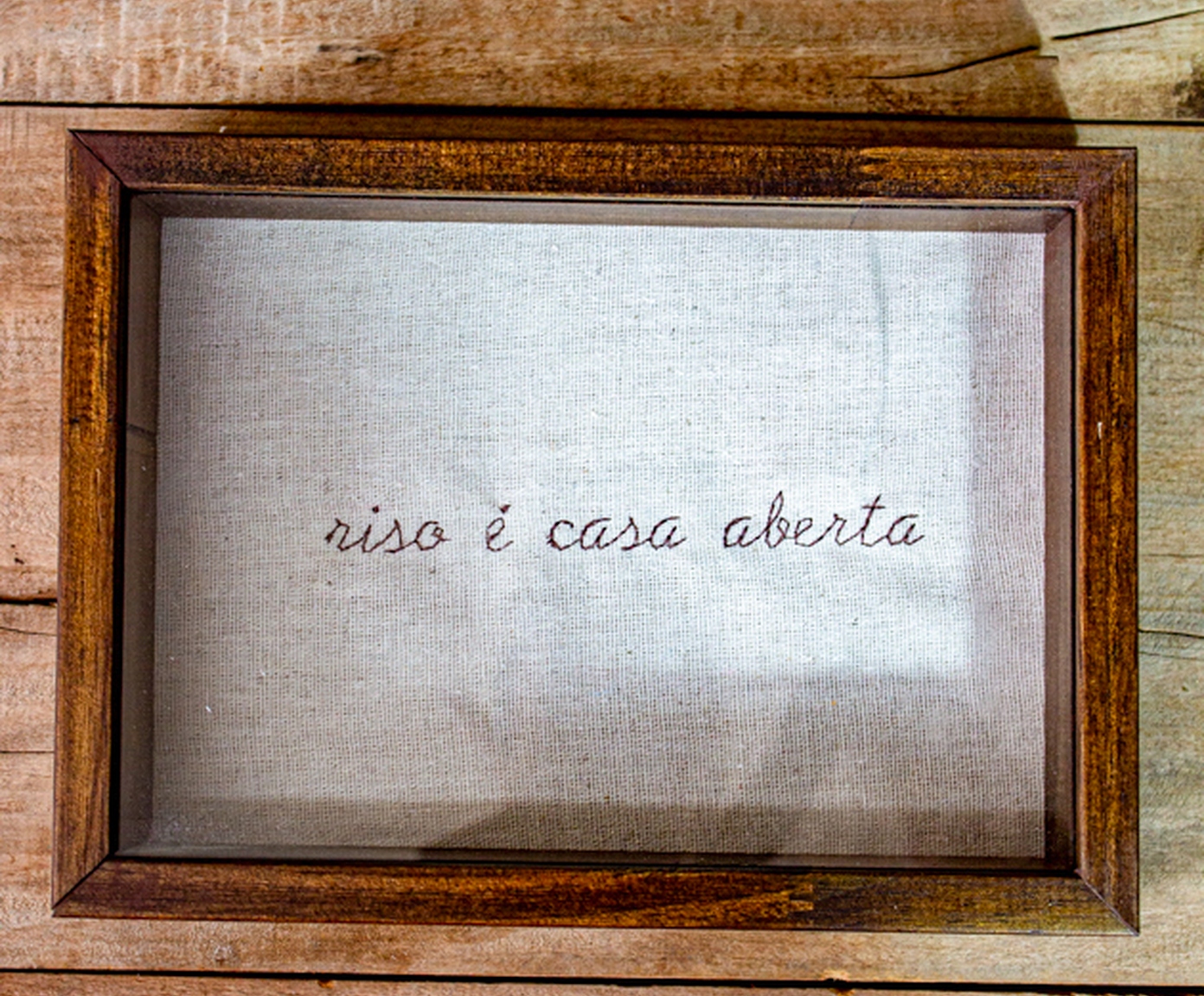 Quadro Decorativo "Riso &eacute; Casa Aberta" - image 1