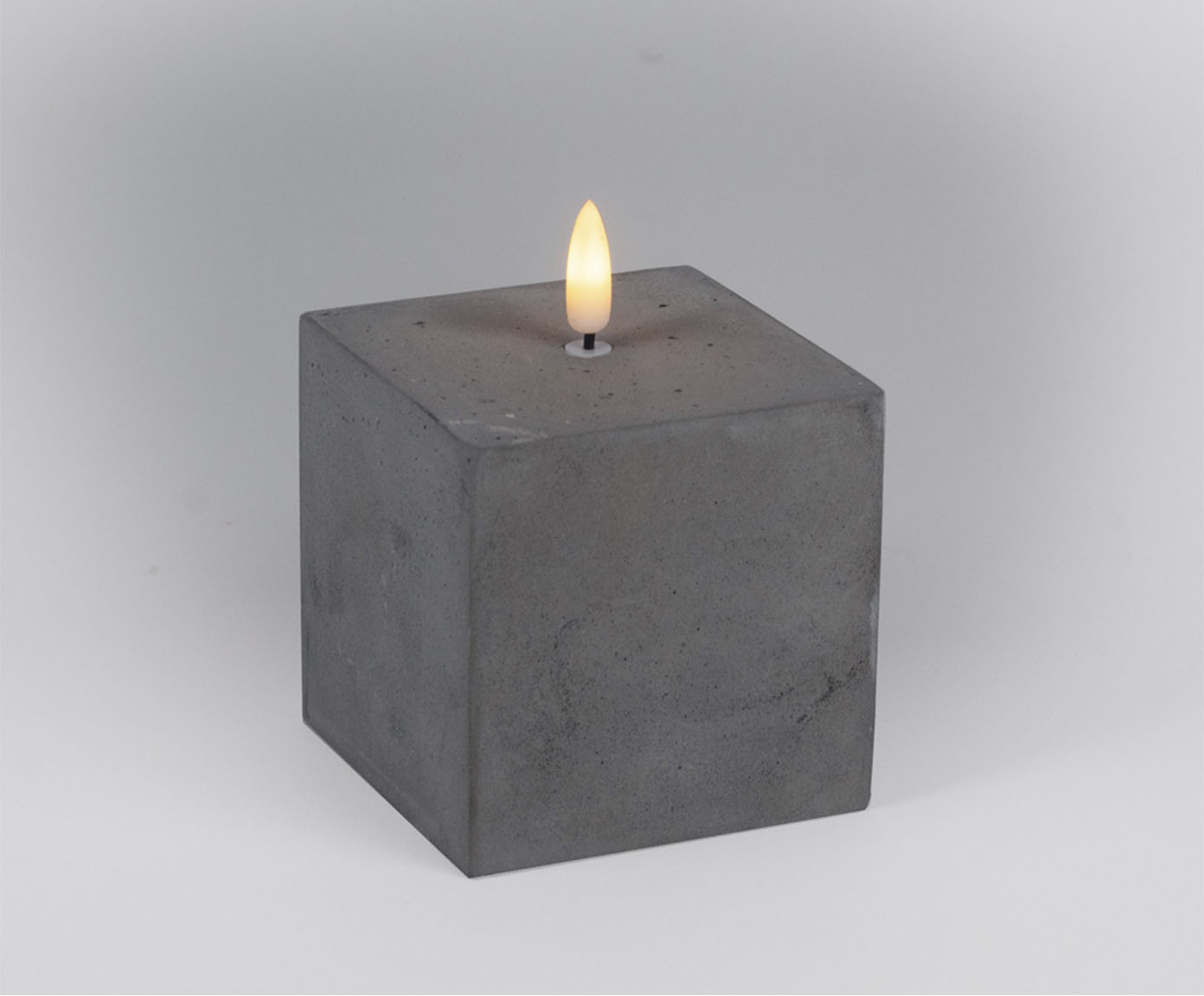 Vela Quadrada com Led e Chama 3D Cinza - image 1