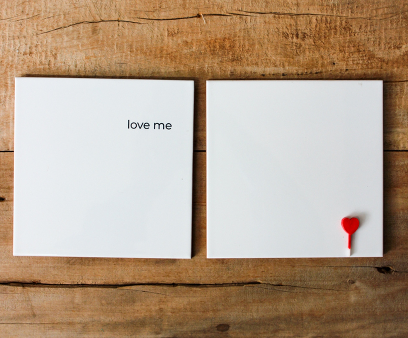 Jogo de Azulejos "Love Me" - image 1