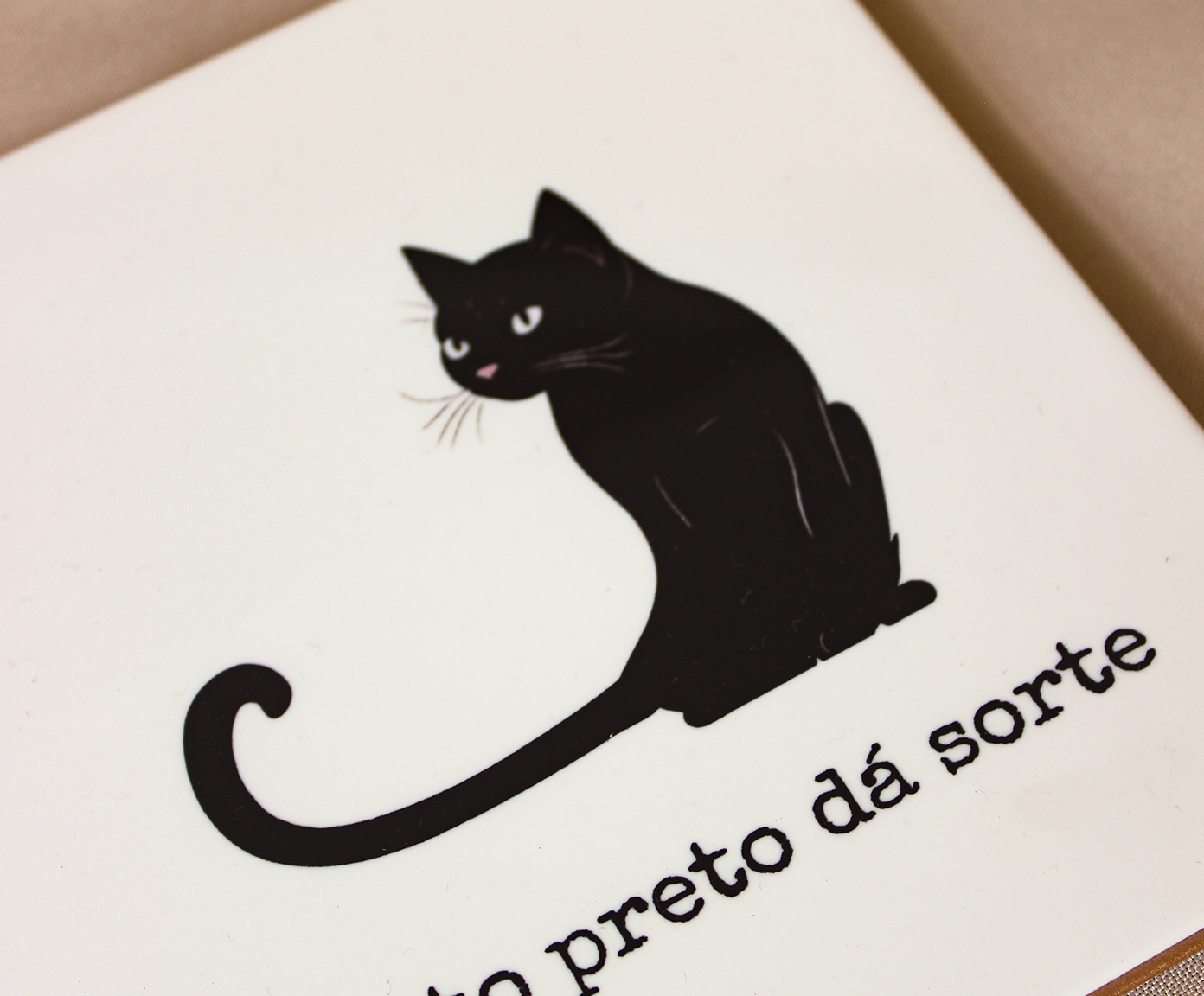Azulejo Decorativo "Gato Preto da Sorte" - image 1