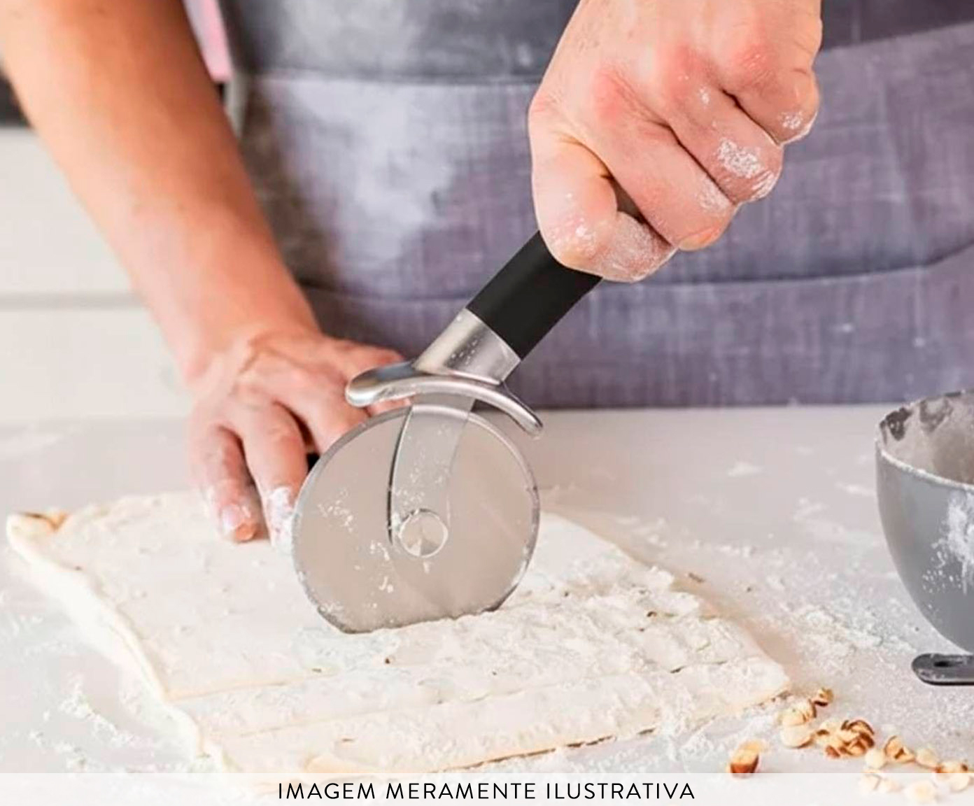 Cortador de Pizza Profissional em Inox Kitchenaid Preto image number 4