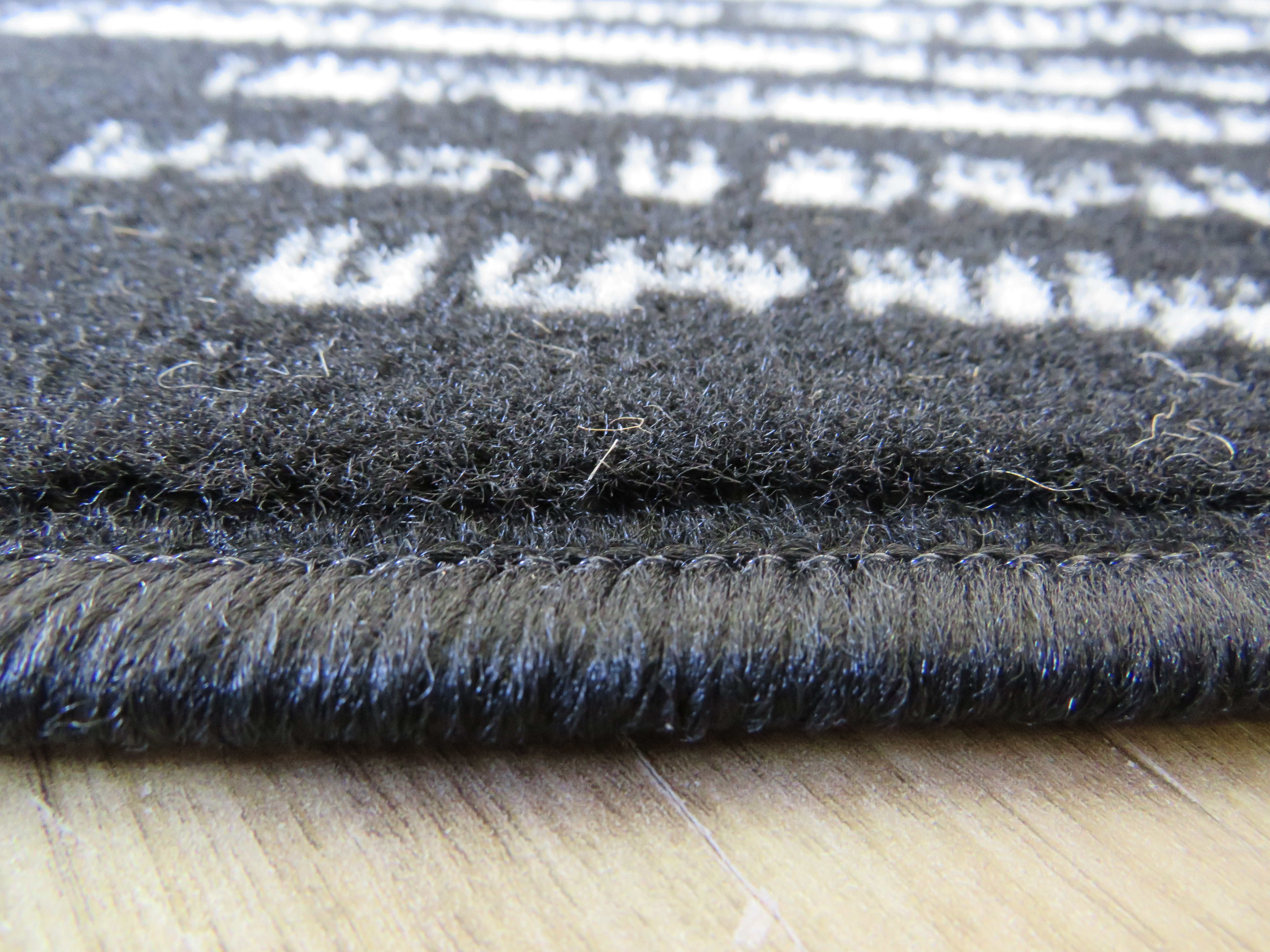 Tapete Indiano Konya - Preto e Creme - image 1
