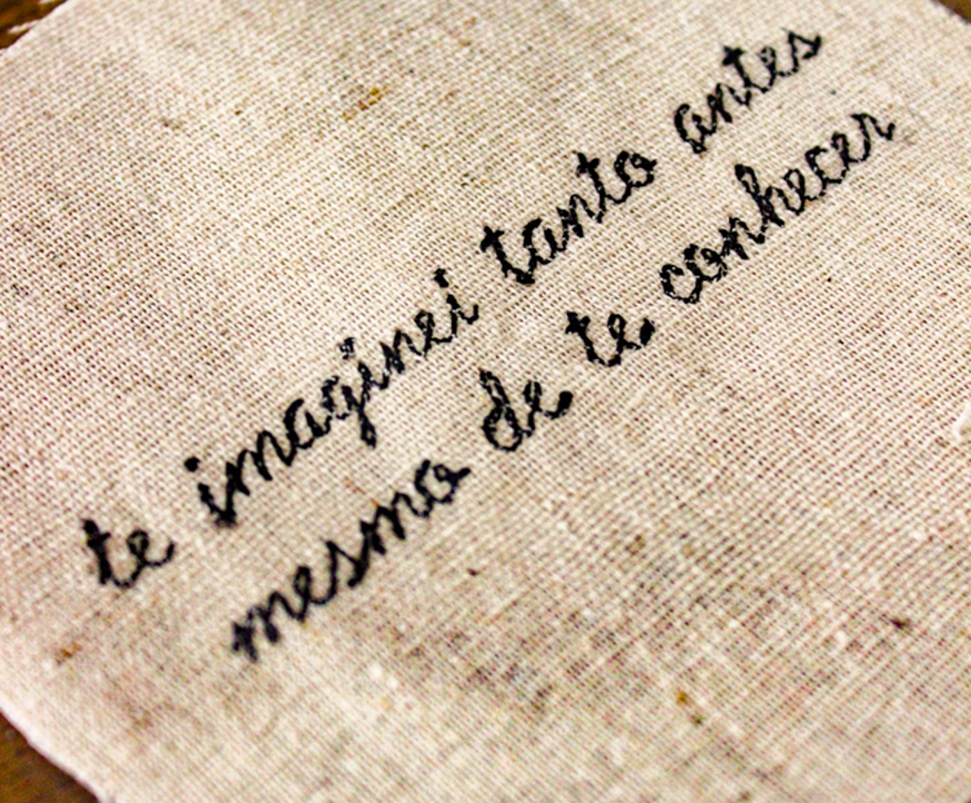 Quadro em Acr&iacute;lico "Te Imaginei Tanto" image number 2