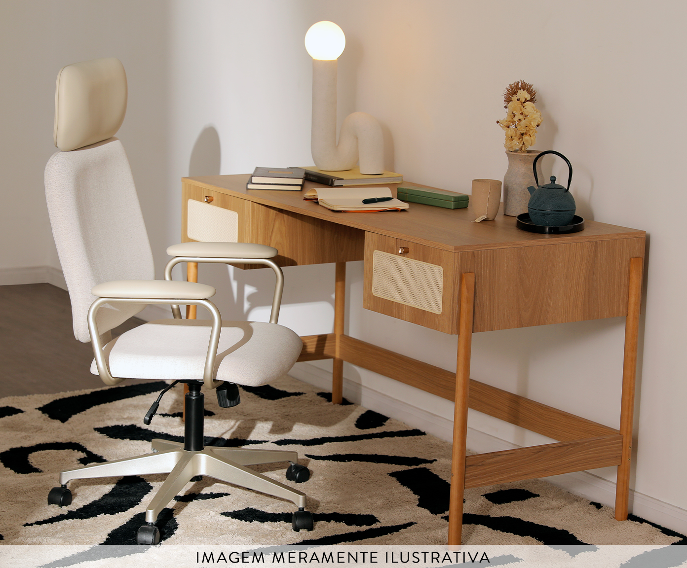 Cadeira Office Gran Chicago Bege com P&eacute;s Ouro Claro image number 5