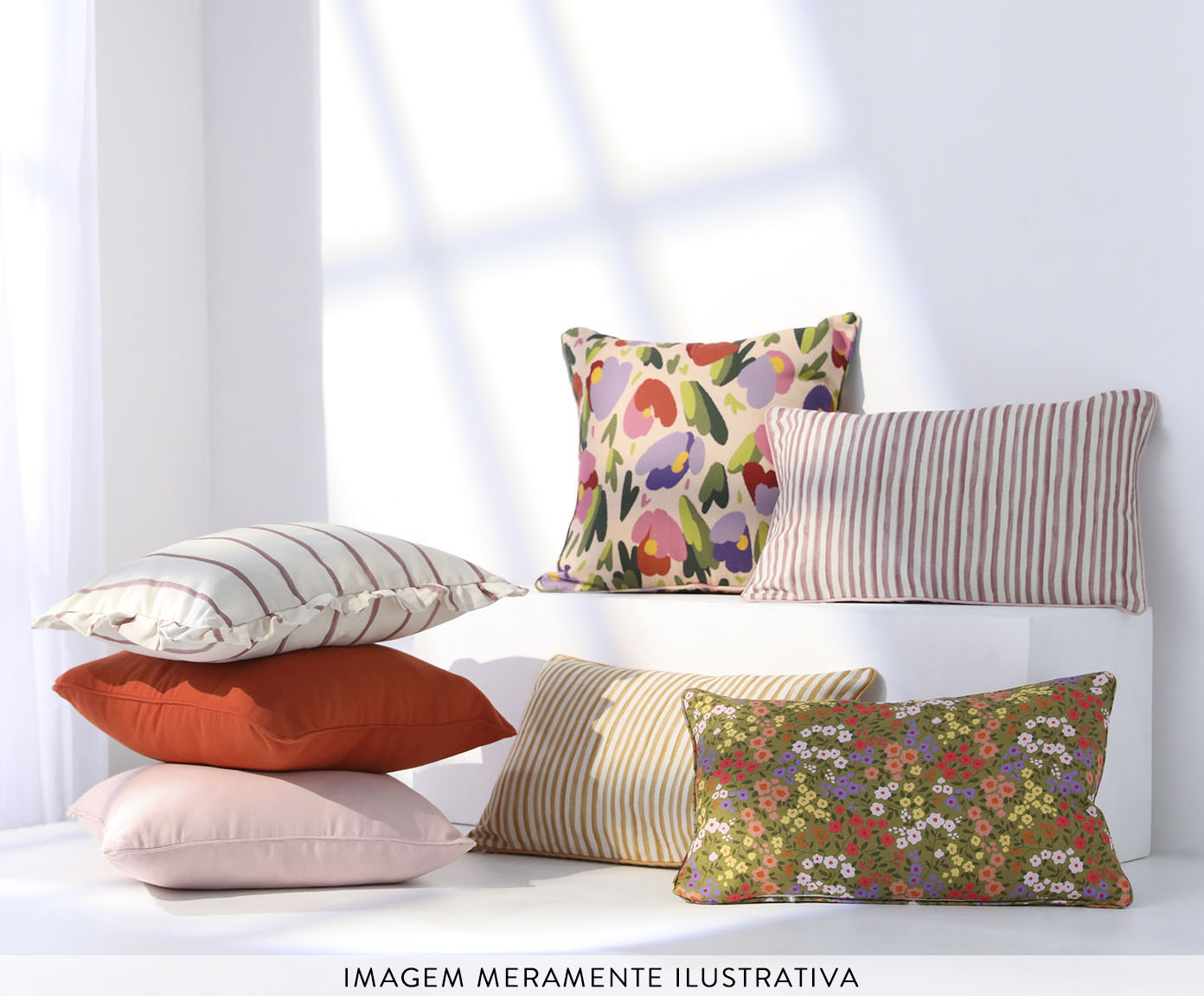Capa de Almofada Retangular com Cordon&ecirc; Floral Ceci Colorida - image 1