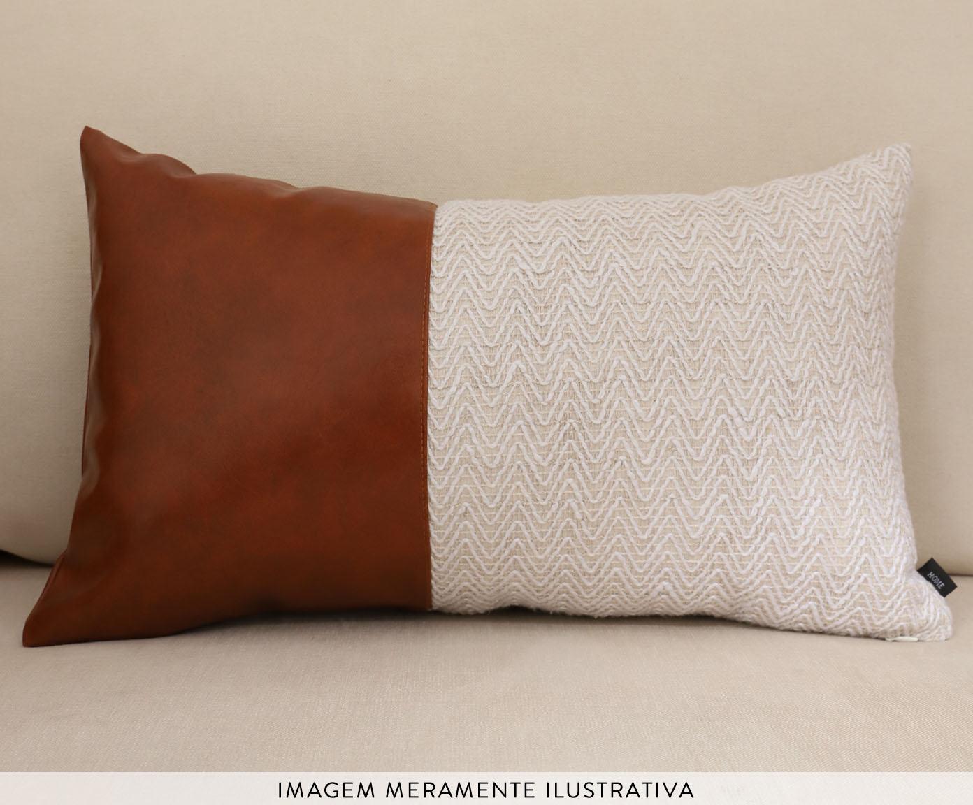 Almofada em Linho Premium Collection - Off White e Caramelo - image 1